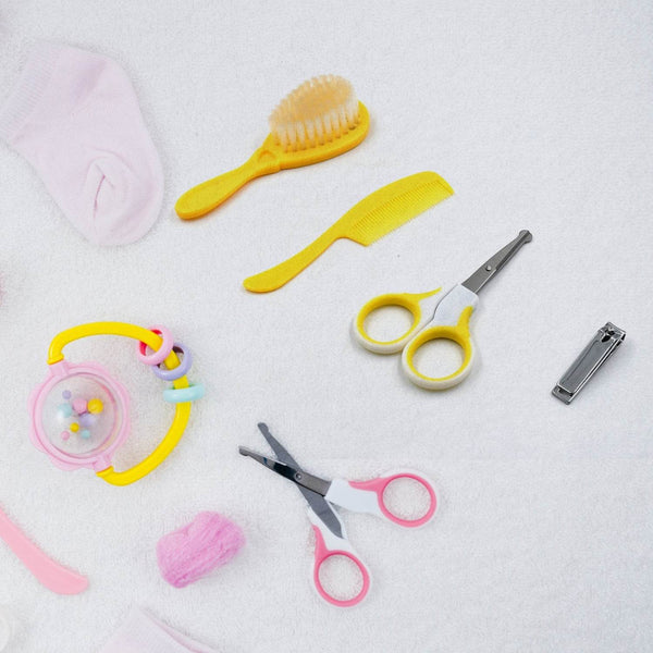 Born Baby Health Care Kit Baby Health Care And Grooming Kit 4 in 1 Nail Clipper Brush Comb Scissors Baby Safety Care Kit (4 Pcs Set) - Super Bachat