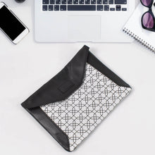 Multipurpose Pouch With Magnetic Lock(1 Pc / 19×14 Cm) - Super Bachat