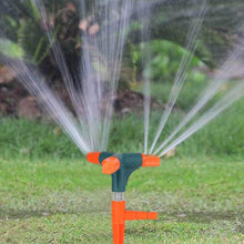 3 Arm 360° Rotating Garden Sprinkler - Super Bachat