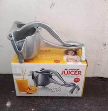MANUAL ALUMINIUM METAL FRUIT PRESS JUICER - Super Bachat