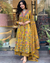 GoSriKi Women's Rayon Blend Anarkali Printed Kurta with Pant & Dupatta & Dupatta (CIA Yellow-GS_XL_Yellow_X-Large)